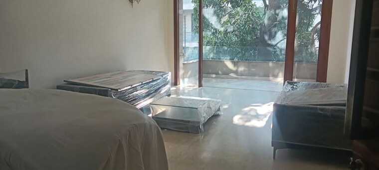 Bedroom, defence colony 3 Bedroom 310 Sq.Ft. Builder Floor In Defence Colony Delhi 9936365