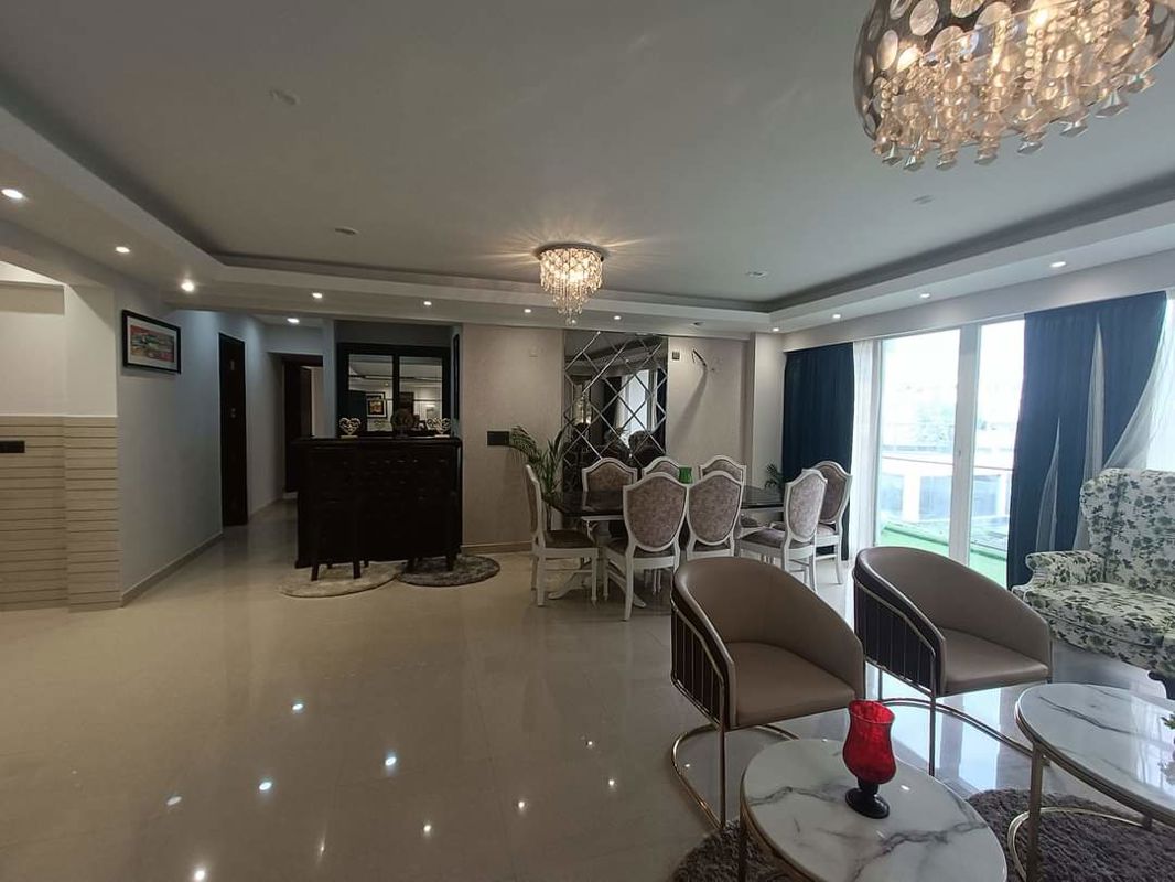 5 BHK + Servant Room,Extra Room Apartment For Rent in Mahagun Marvella