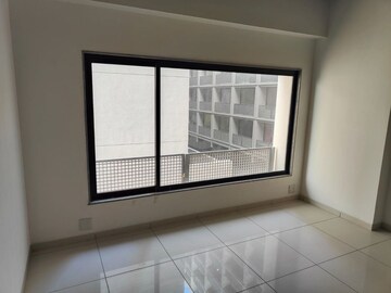  Office Space For Rent in Sun Westbank, Navrangpura