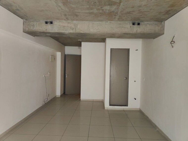 undefined, sun-westbank Commercial Office Space 720 Sq.Ft. In Navrangpura Ahmedabad 9936490