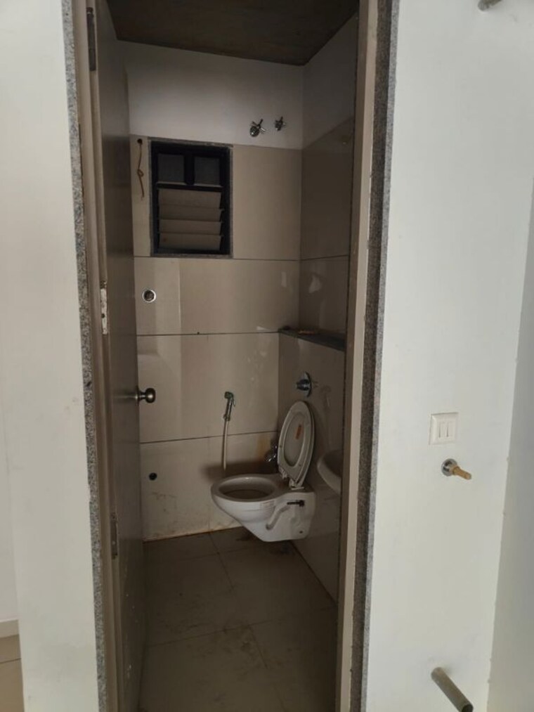Bathroom, sun-westbank Commercial Office Space 720 Sq.Ft. In Navrangpura Ahmedabad 9936490