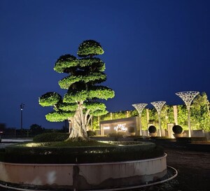 6 BHK Villa – Exterior View View at Deva Road - for Sale