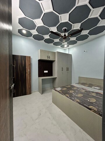 Room in 2 BHK Builder Floor at Sector 110 – for Sale