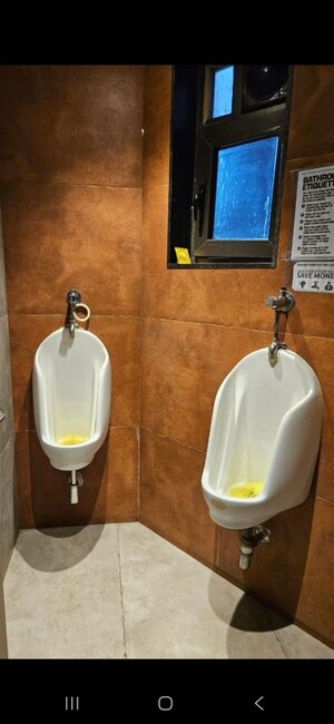 Furnished Amenities in  Office Space at Rustomjee Central Park, Andheri East – for Rent