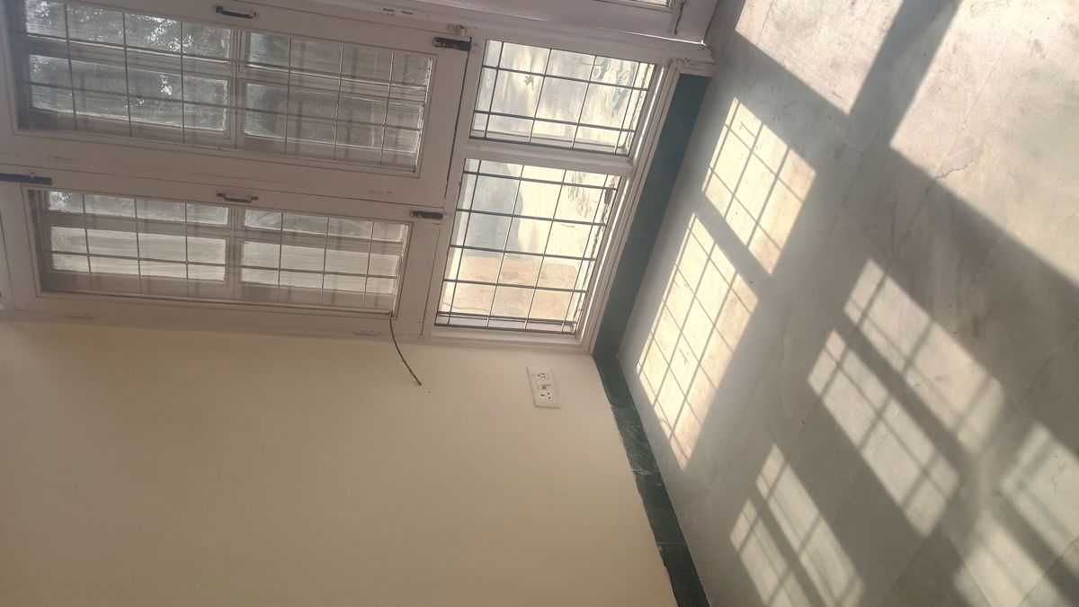 1 BHK + Study Room Builder Floor For Rent in Saket