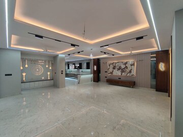 Parking in 5 BHK Builder Floor at Green Fields Colony – for Rent