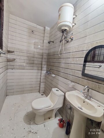 Bathroom in 2 BHK Builder Floor at Sector 15 – for Rent