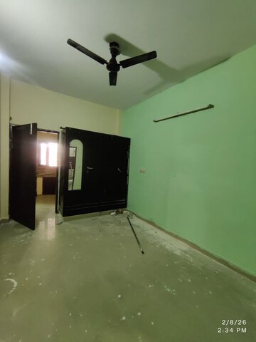 Room in 2 BHK Builder Floor at Sector 15 – for Rent