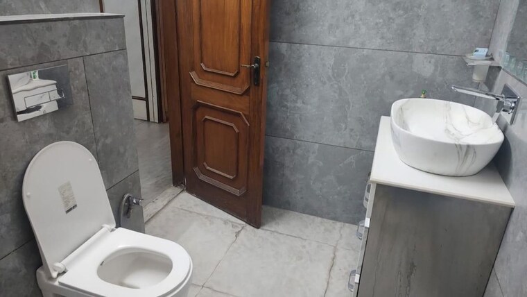 Bathroom, sector 20 3 Bedroom 1900 Sq.Ft. Apartment In Sector 20 Panchkula 9936622