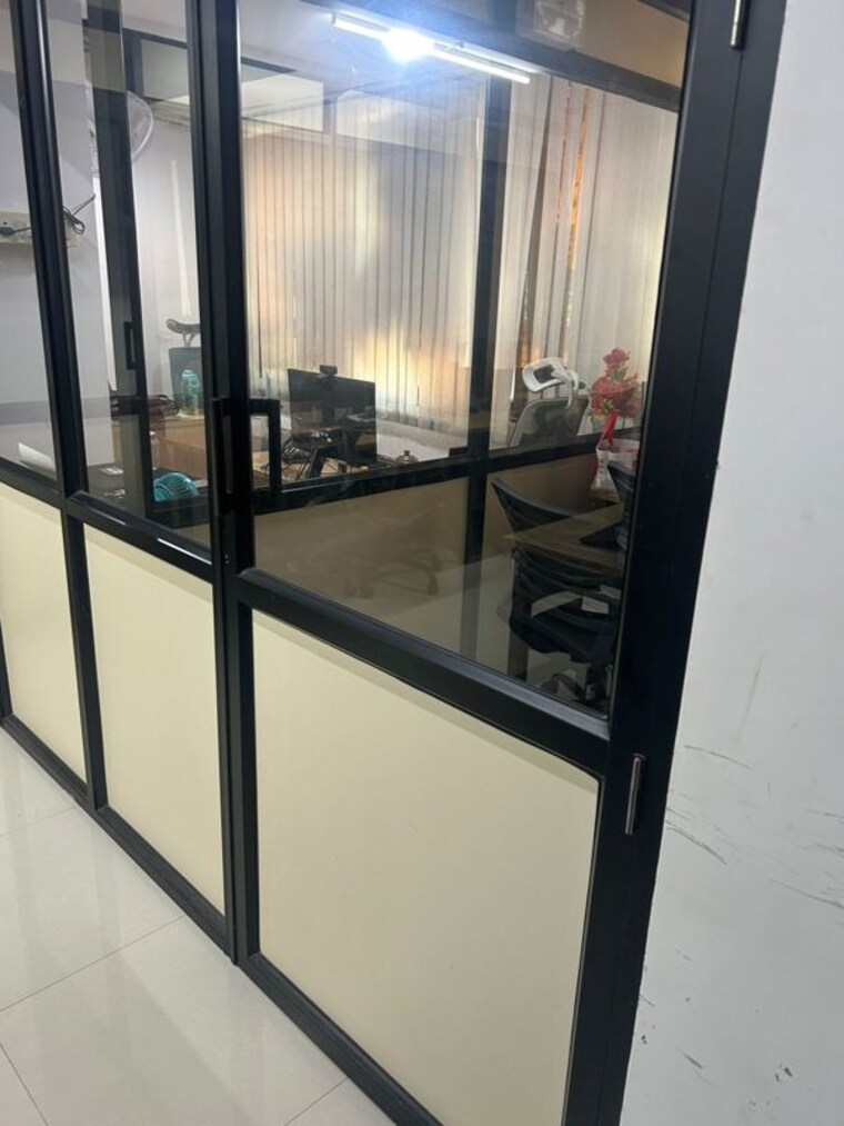 Balcony, science city Commercial Office Space 1200 Sq.Ft. In Science City Ahmedabad 9936761