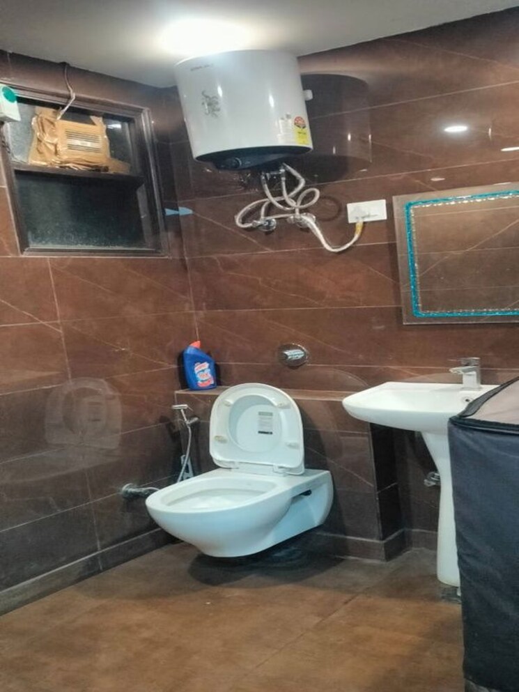 Bathroom, haware-tiara 3 Bedroom 805 Sq.Ft. Apartment In Kharghar Navi Mumbai 9936565