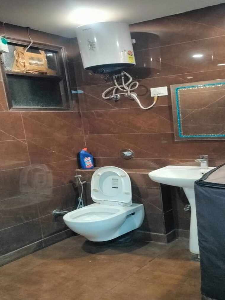 Bathroom, haware-tiara 3 Bedroom 805 Sq.Ft. Apartment In Kharghar Navi Mumbai 9936565