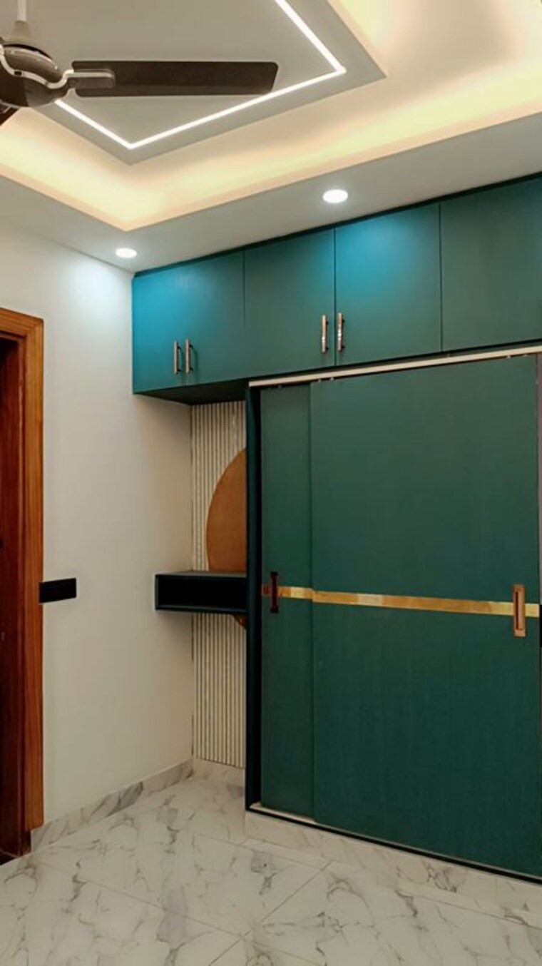 Room, shalimar garden extension i 4 Bedroom 1500 Sq.Ft. Builder Floor In Shalimar Garden Extension I Ghaziabad 9936812