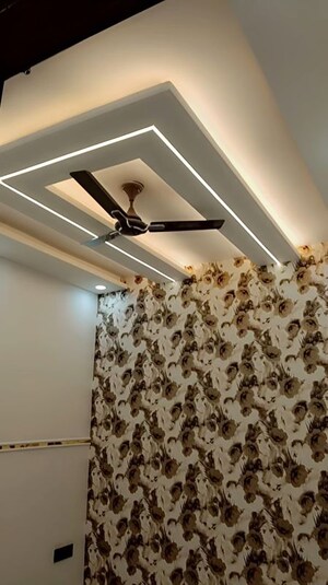 Furnished Amenities in 4 BHK Builder Floor at Shalimar Garden Extension I – for Sale