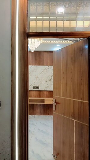 Room in 4 BHK Builder Floor at Shalimar Garden Extension I – for Sale