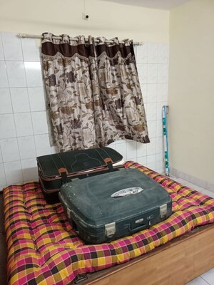 Bedroom in 2 BHK Builder Floor at Santacruz East – for Rent