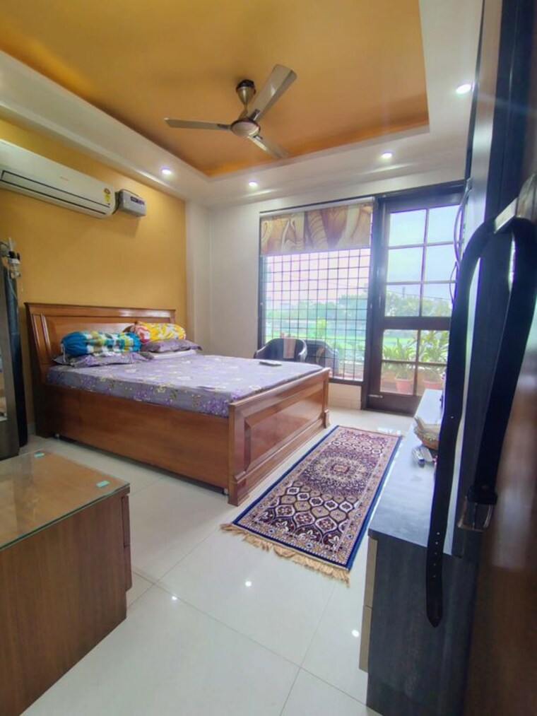 Bedroom, sushant-lok-3 3 Bedroom 1960 Sq.Ft. Builder Floor In Sector 57 Gurgaon 9936912