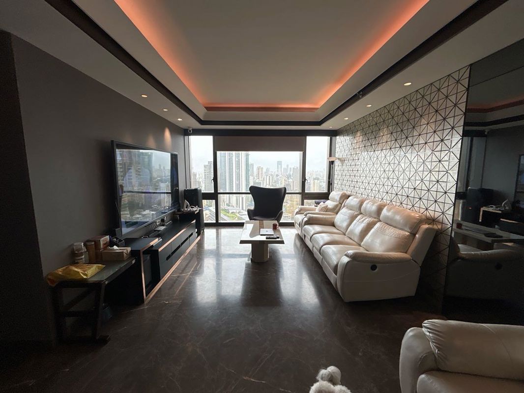 4 BHK + Servant Room,Study Room 1670 Sq.Ft. Apartment in Lodha Trump Tower