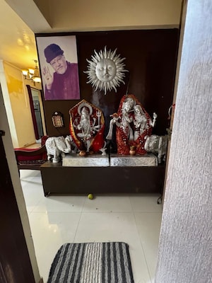 Furnished Amenities in 2 BHK Apartment at Daze Apartment, Malad West – for Sale
