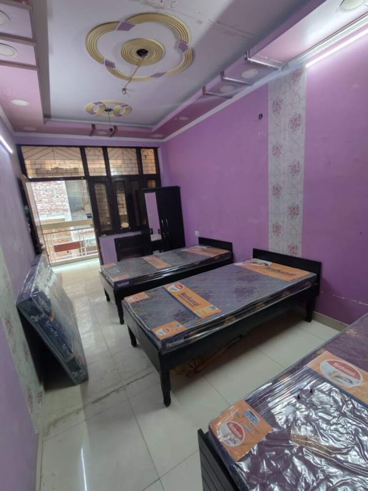 Bedroom, rwa-apartments-sector-26 1.5 Bedroom 750 Sq.Ft. Independent House In Sector 26 Noida 9936977