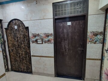 Furnished Amenities in 1.5 BHK Independent House at RWA Apartments Sector 26, Sector 26 – for Rent