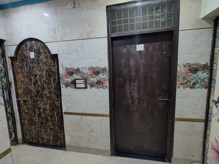 undefined, rwa-apartments-sector-26 1.5 Bedroom 750 Sq.Ft. Independent House In Sector 26 Noida 9936977