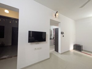 Room in 2 BHK Apartment at Pride World City Long Island, Charholi Budruk – for Rent