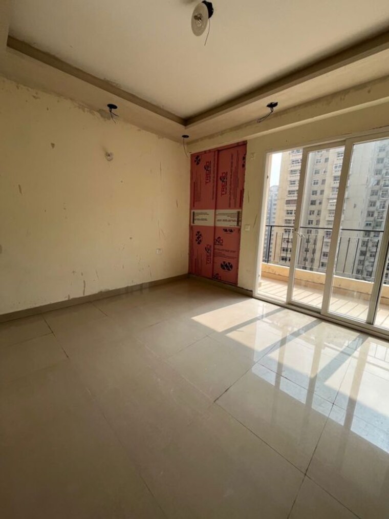 Room, amrapali-heartbeat-city 4 Bedroom 2825 Sq.Ft. Apartment In Sector 107 Noida 9936987