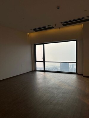 Room in 4 BHK Apartment at Lodha World View, Worli – for Sale