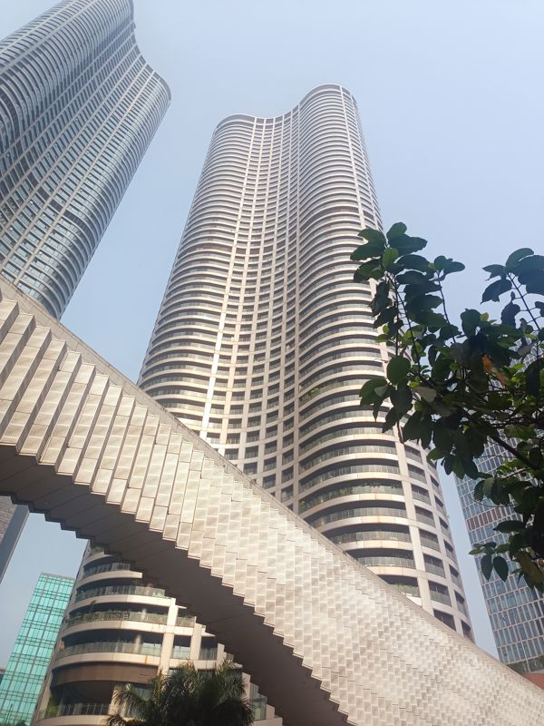 4 BHK + Servant Room Apartment For Rent in Lodha World Crest