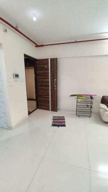 Room in 2 BHK Apartment at Chandak Stella, Goregaon West – for Rent