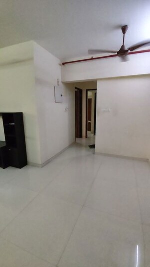 Room in 2 BHK Apartment at Chandak Stella, Goregaon West – for Rent
