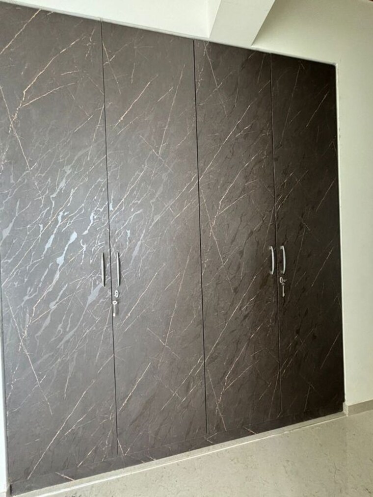 Bathroom, rosa-manhattan 3 Bedroom 1072 Sq.Ft. Apartment In Ghodbunder Road Thane 9937095