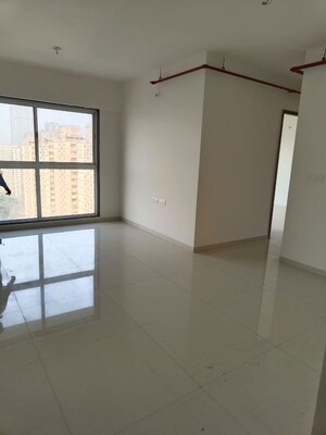Room in 3 BHK Apartment at Runwal Nirvana, Parel – for Rent