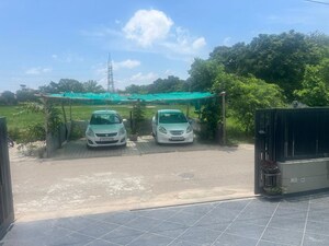 Parking in 6 BHK Independent House at Sas Nagar – for Sale