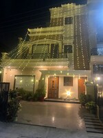 6 BHK + Pooja Room,Servant Room 200 Sq.Yd. Independent House in Sas Nagar