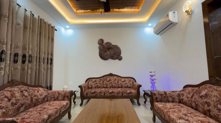 Living Room, sas nagar 6 Bedroom 200 Sq.Yd. Independent House In Sas Nagar Mohali 9937148