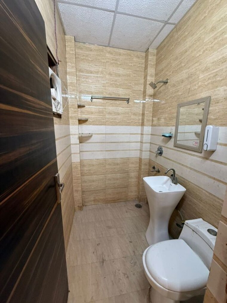 Bathroom, sector 71 2.5 Bedroom 1050 Sq.Ft. Independent House In Sector 71 Noida 9937157
