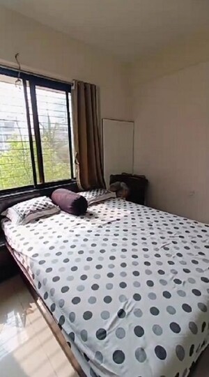 Bedroom in 3 BHK Apartment at Sindhi Society, Chembur – for Rent