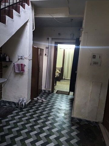 2 BHK Builder Floor For Rent in Tyagi Road