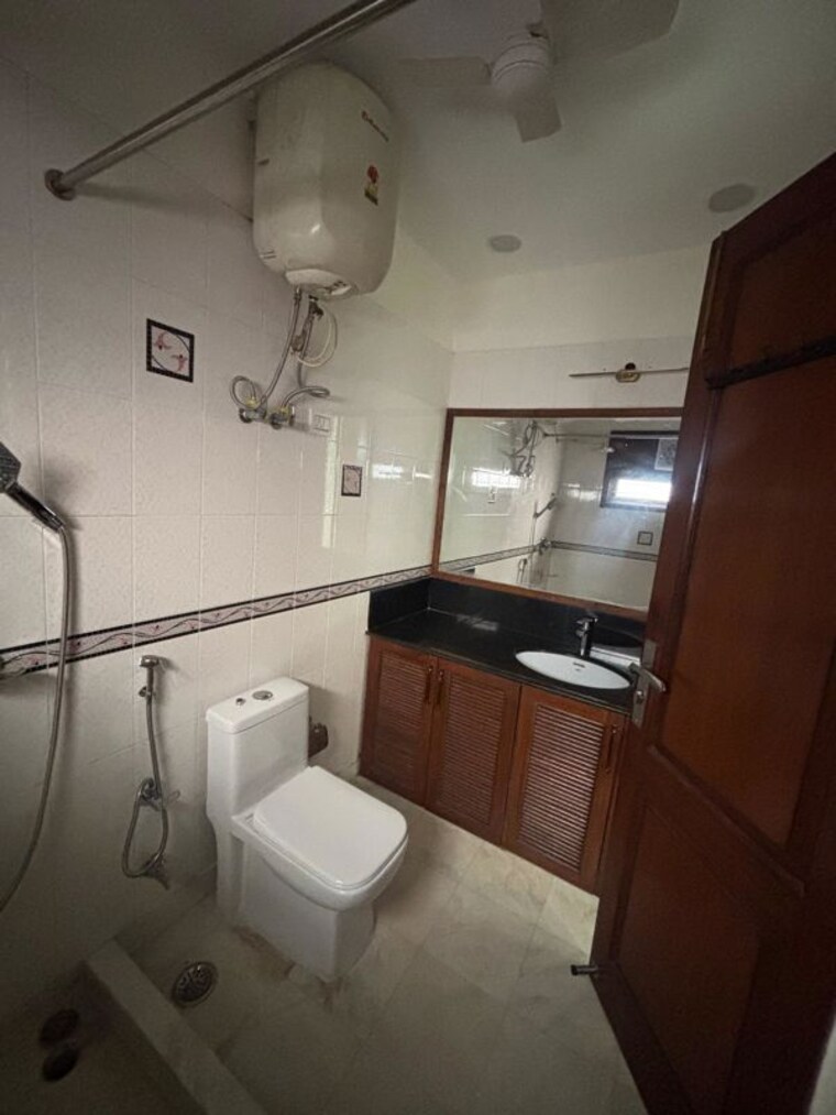 Kitchen, vasant vihar 4 Bedroom 2400 Sq.Ft. Builder Floor In Vasant Vihar Delhi 9937216