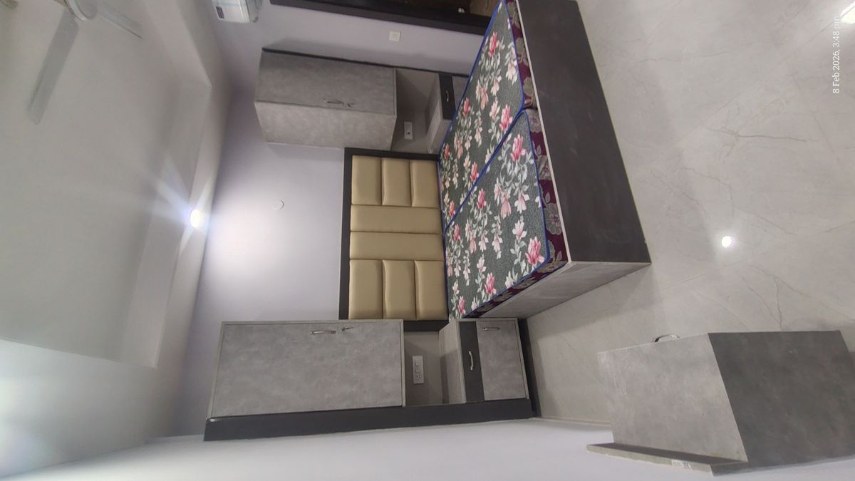 1 RkPenthouse For Rent in South City 1