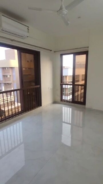 Living Room in 3 BHK Apartment at Geetanjali Heritage, Chembur – for Rent