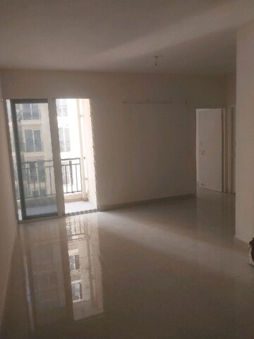 Room in 3 BHK Apartment at ROF Amaltas, Sector 92 – for Rent