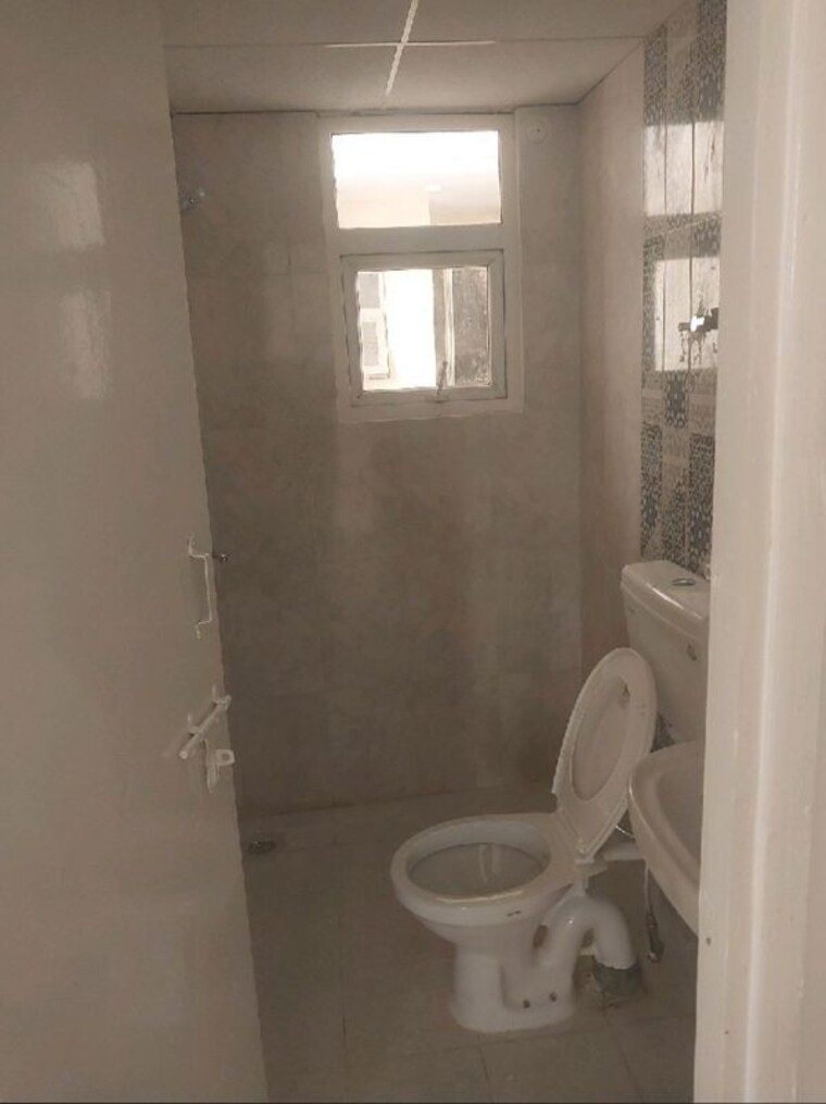 Bathroom, rof-amaltas 3 Bedroom 625 Sq.Ft. Apartment In Sector 92 Gurgaon 9937308