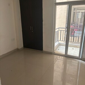 Room in 3 BHK Apartment at Sector 74 – for Rent
