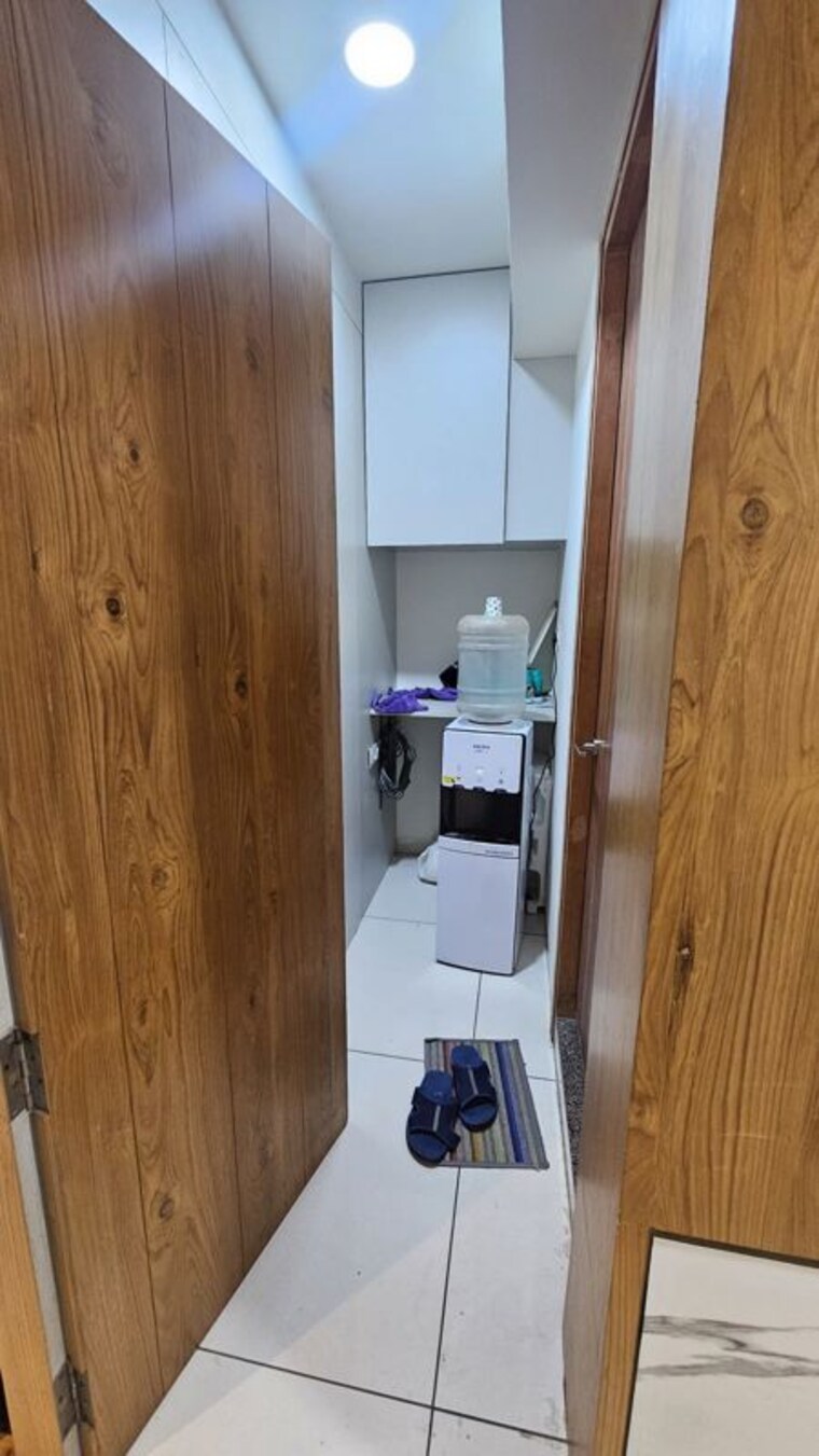 Bathroom, gota Commercial Office Space 905 Sq.Ft. In Gota Ahmedabad 9937332