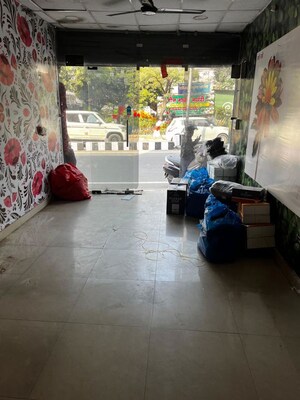  Shop For Rent in Dharampur Nehru Colony