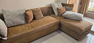 Living Room in 2 BHK Apartment at Shapoorji Pallonji Vicinia, Powai – for Sale