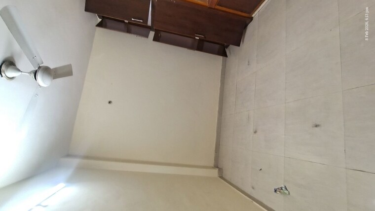 Room, huda-market 1 RK 270 Sq.Ft. Independent House In Sector 31 Gurgaon 9937399